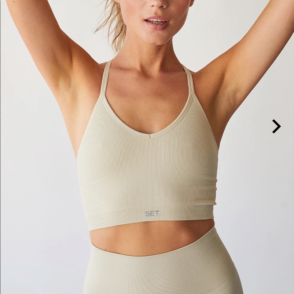 SETactive: Sculptflex Ribbed V (Oat Milk)